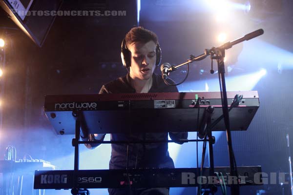 YOUNG KATO - 2014-10-16 - PARIS - Bus Palladium - 